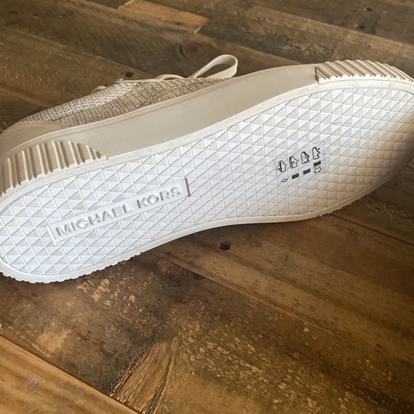 Brand New Michael Kors Sneakers Size 7 1/2 - Picture 7 of 8